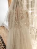 suknia-slubna-dluga-suknia-slubna-lovely-pokryta-koronka-r-40-44-kolor-biala-bezowy-gorset-rozmiar-40-44-3.jpg
