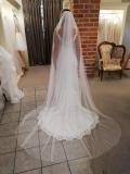 Suknia ślubna Gala Artemia suknia ślubna dopasowana krysztalki kolor: Ivory rozmiar: 36