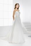 Suknia ślubna Sprzedam suknie ślubną kolor: Biały rozmiar: 38