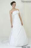 suknia-slubna-sprzedam-suknie-slubna-model-vanessa-1024-kolor-sniezno-biala-rozmiar-38-40-3.jpg
