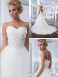 Suknia ślubna Suknia śluba Lillian West nr 6303 kolekcja 2014 kolor: Biały rozmiar: 36/38