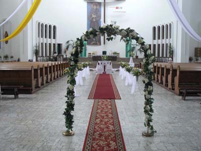 stroiki ślubne w kościele