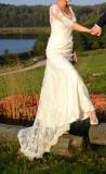 Suknia ślubna Delikatna, romantyczna SUKIENKA z włoskiej koronki MAGGIO RAMATTI  kolor: cream rozmiar: 38