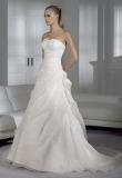 Suknia ślubna Oryginalna suknia ślubna Pronovias Hechizo kolor: śmietanowa biel rozmiar: 38-40