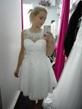 Suknia ślubna Sprzedam kolor: biały rozmiar: 38