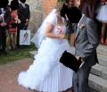 Suknia ślubna Sprzedam przepiękną suknie ślubna kolor: Biały rozmiar: 42/46