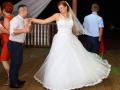 Suknia ślubna Sprzedam śliczną suknie ślubną kolor: biała rozmiar: 44-46