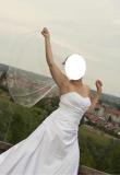 Suknia ślubna Sprzedam śliczną suknię ślubną w bardzo dobrym stanie/38 kolor: Biały rozmiar: 38