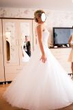 Suknia ślubna Sprzedam suknie kolor: Biały rozmiar: Uniwersalny