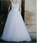 Suknia ślubna Sprzedam suknię ślubną kolor: biały, róż rozmiar: 36