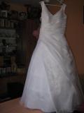 Suknia ślubna Sprzedam suknię ślubną kolor: Biały rozmiar: 44