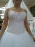 Suknia ślubna Sprzedam suknię ślubną typu princessa kolor: śnieżna biel rozmiar: 36/38