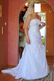 Suknia ślubna sprzedam suknię ślubną Vanessa 1024 kolor: biały rozmiar: 36/38