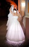 Suknia ślubna suknia EVITA (Pronuptia Francja) rozm.38 kolor ivory + dodatki (halka, biżuteria, welon, ozdoba do w kolor: ivory (śmietankowy) rozmiar: 38