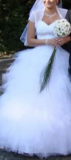 Suknia ślubna Suknia ślubna  kolor: Biel  rozmiar: 38