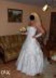 Suknia ślubna Suknia ślubna, rozmiar 40-42 kolor: biały rozmiar: 40-42