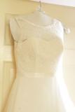Suknia ślubna suknia z salonu David Bridal z USA kolor: biała rozmiar: 36