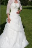 Suknia ślubna WYJĄTKOWA SUKIENKA NA WYJĄTKOWY DZIEŃ MODEL ROKU 2011 kolor: leciutki ecru 